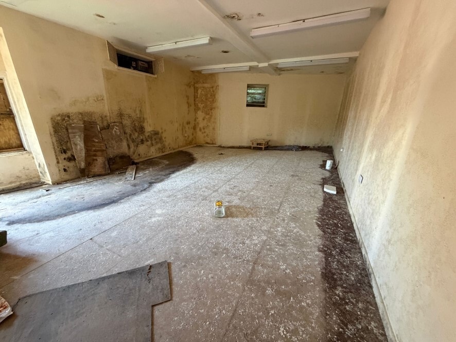 Trinity Rd, Trewoon, CON PL25 5JB - Unit Unit 4 - - Interior Photo - Image 1 of 4