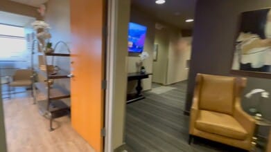 9375 E Shea Blvd, Scottsdale, AZ to rent - Commercial Listing Video 