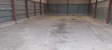 Dalton Ln, Hull to rent Building Photo- Image 1 of 2