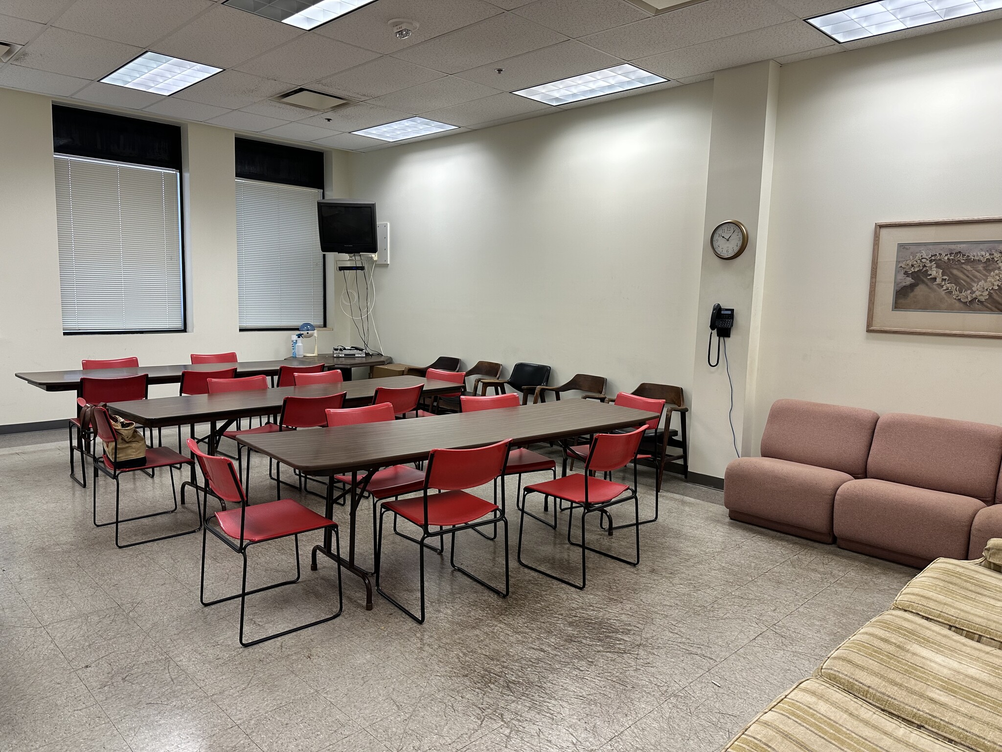 650 Iwilei Rd, Honolulu, HI to rent Interior Photo- Image 1 of 7