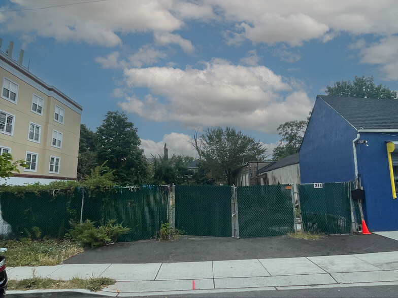 278 N Day St, Orange, NJ for rent - Building Photo - Image 1 of 4