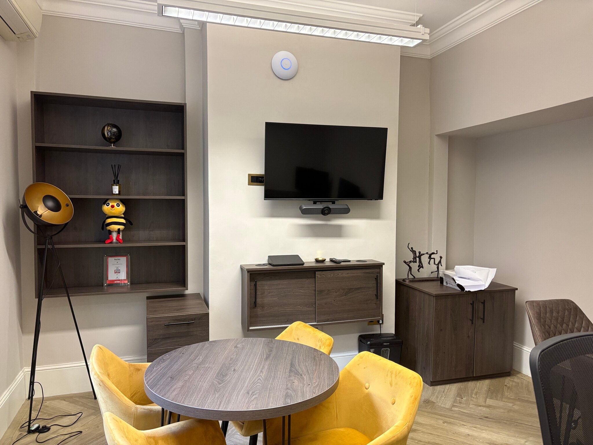 10A Chandos St, London to rent Interior Photo- Image 1 of 4