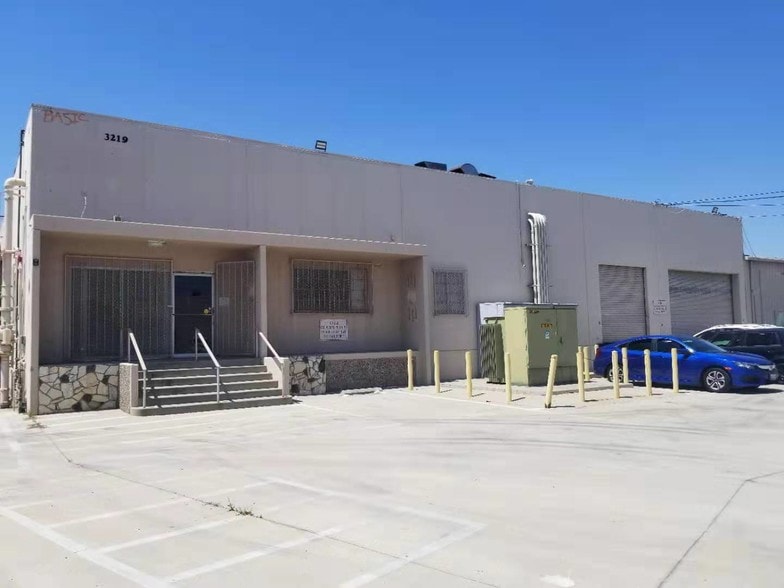 12224 Garvey Ave, El Monte, CA to rent - Primary Photo - Image 2 of 3