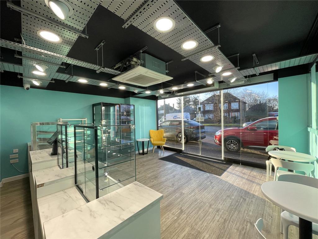 91 Prince Ave, Southend On Sea to rent Interior Photo- Image 1 of 7