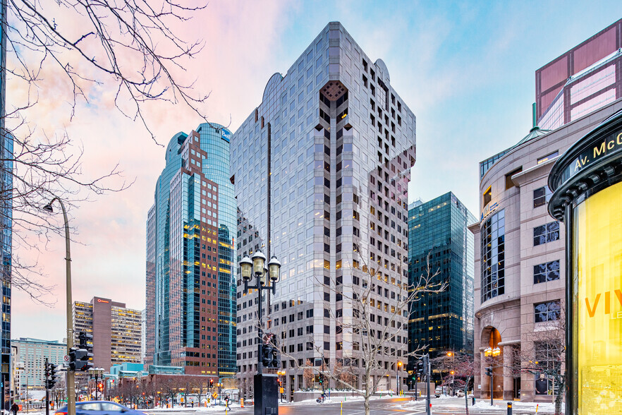 2000 Av McGill College, Montréal, QC for rent - Building Photo - Image 1 of 3