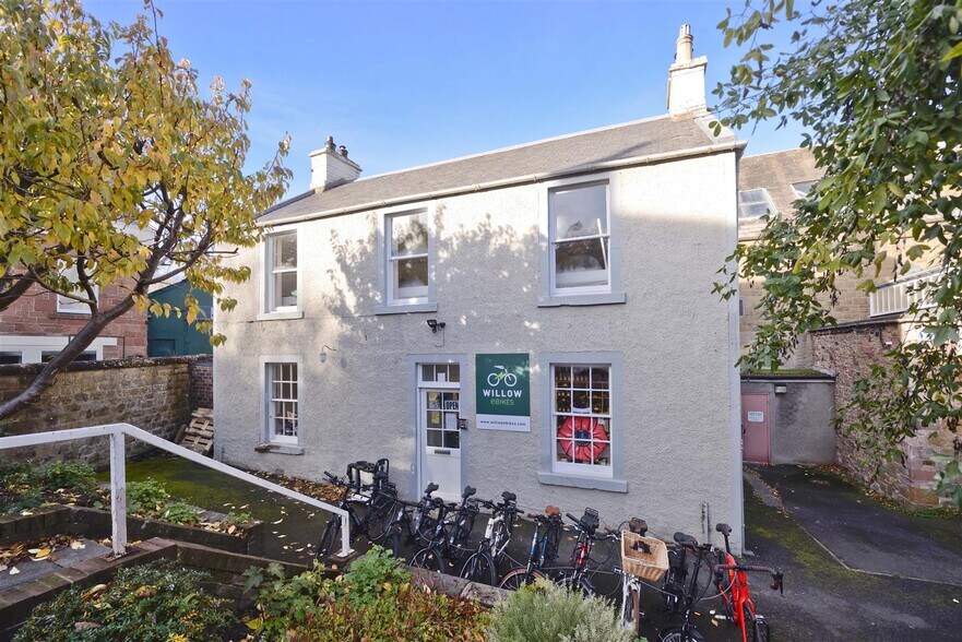 Palma Pl, Melrose for sale - Building Photo - Image 1 of 1