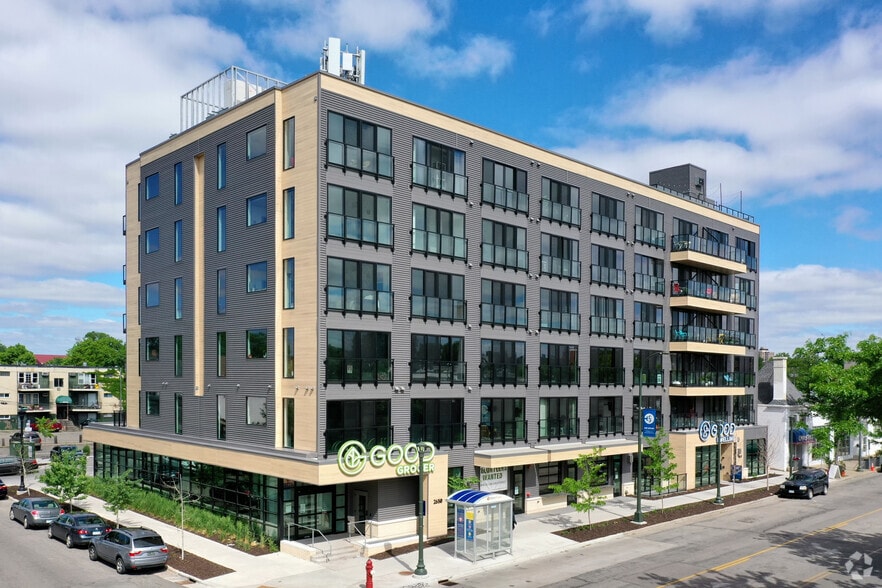 2640 Nicollet Ave, Minneapolis, MN for sale - Building Photo - Image 1 of 1