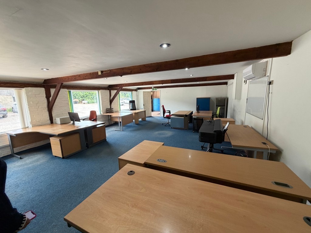 Rectory Rd, Oakley to rent Interior Photo- Image 1 of 1