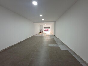 Retail in Sabadell, Barcelona to rent Interior Photo- Image 2 of 9