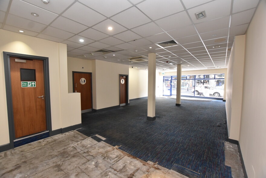 73 Murray Pl, Stirling to rent - Building Photo - Image 3 of 5