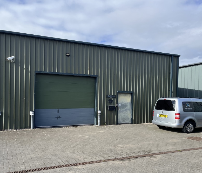 Fauld Ln, Tutbury to rent Interior Photo- Image 1 of 1