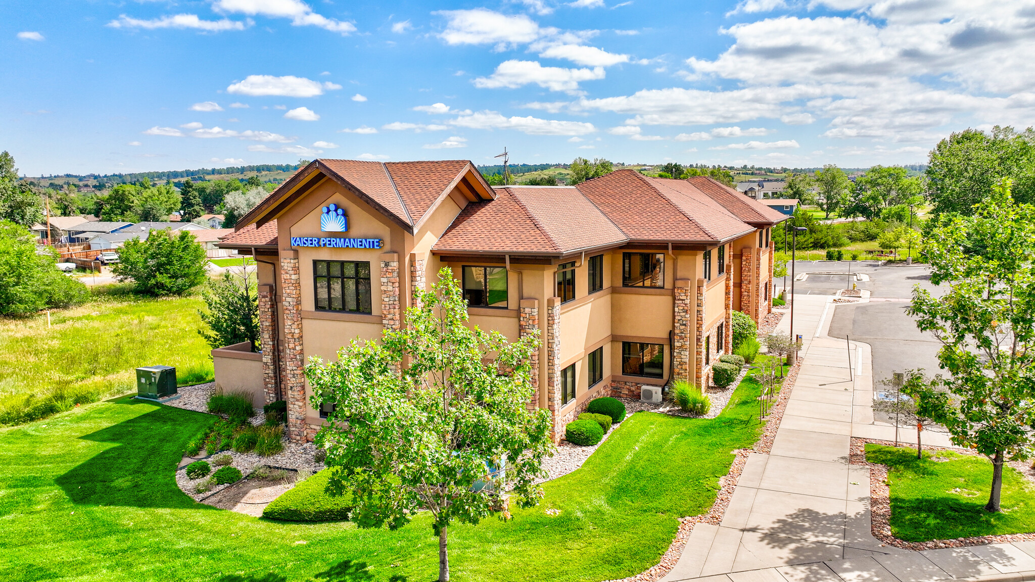 10168 Parkglenn Way, Parker, CO for rent Primary Photo- Image 1 of 16