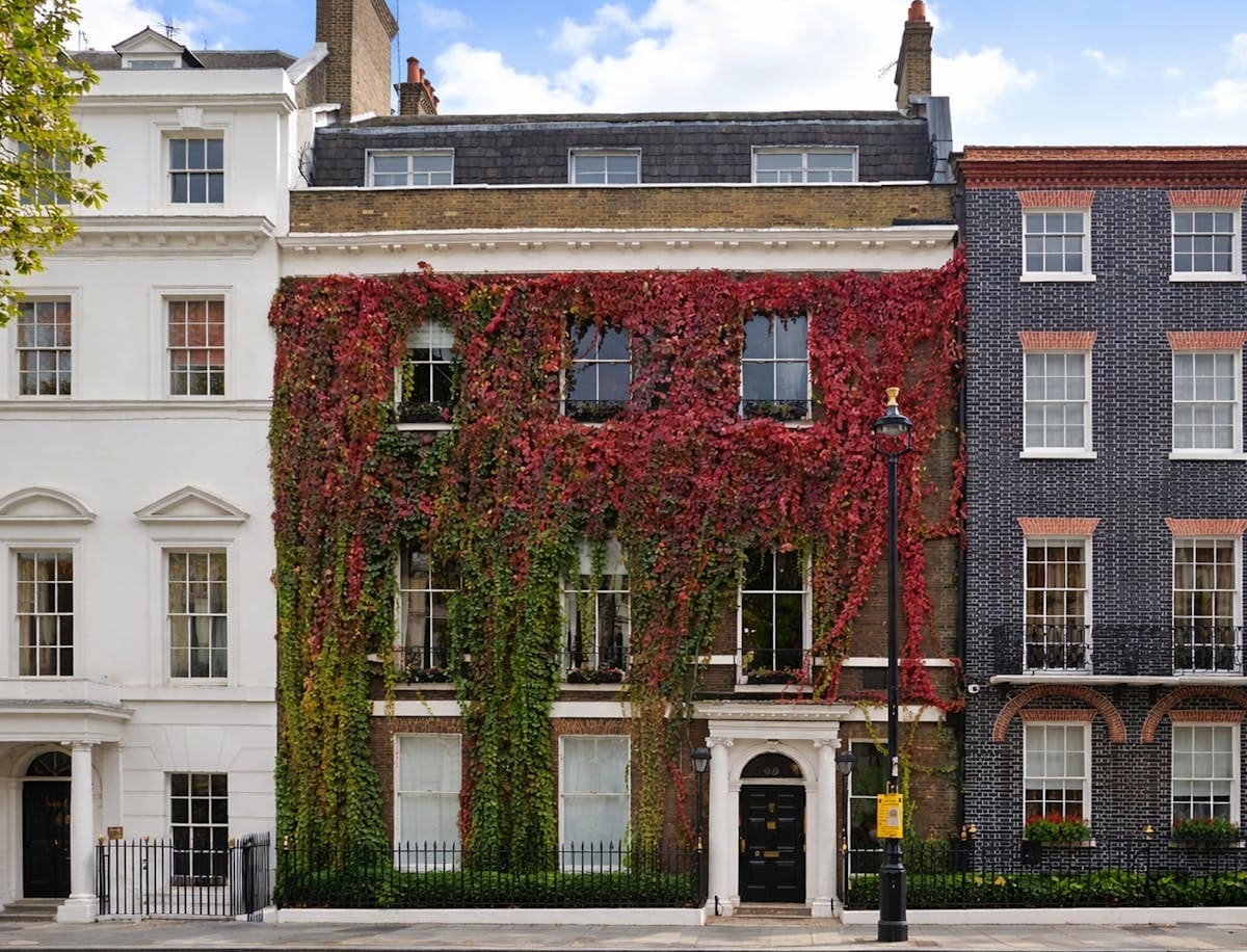 29 Curzon St, London to rent Building Photo- Image 1 of 5