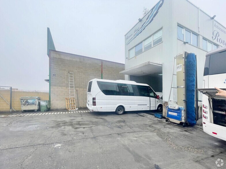 Calle Cobre, 5, Cobeña, Madrid to rent - Building Photo - Image 3 of 15