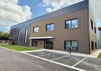 More details for Office, Light Industrial to Rent