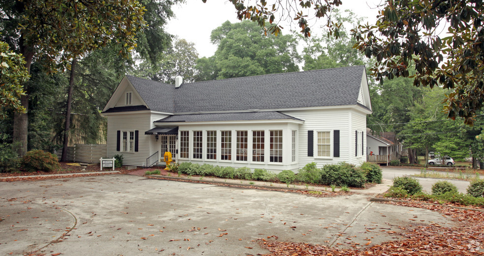 1216 Whiskey Rd, Aiken, SC for sale - Primary Photo - Image 1 of 1