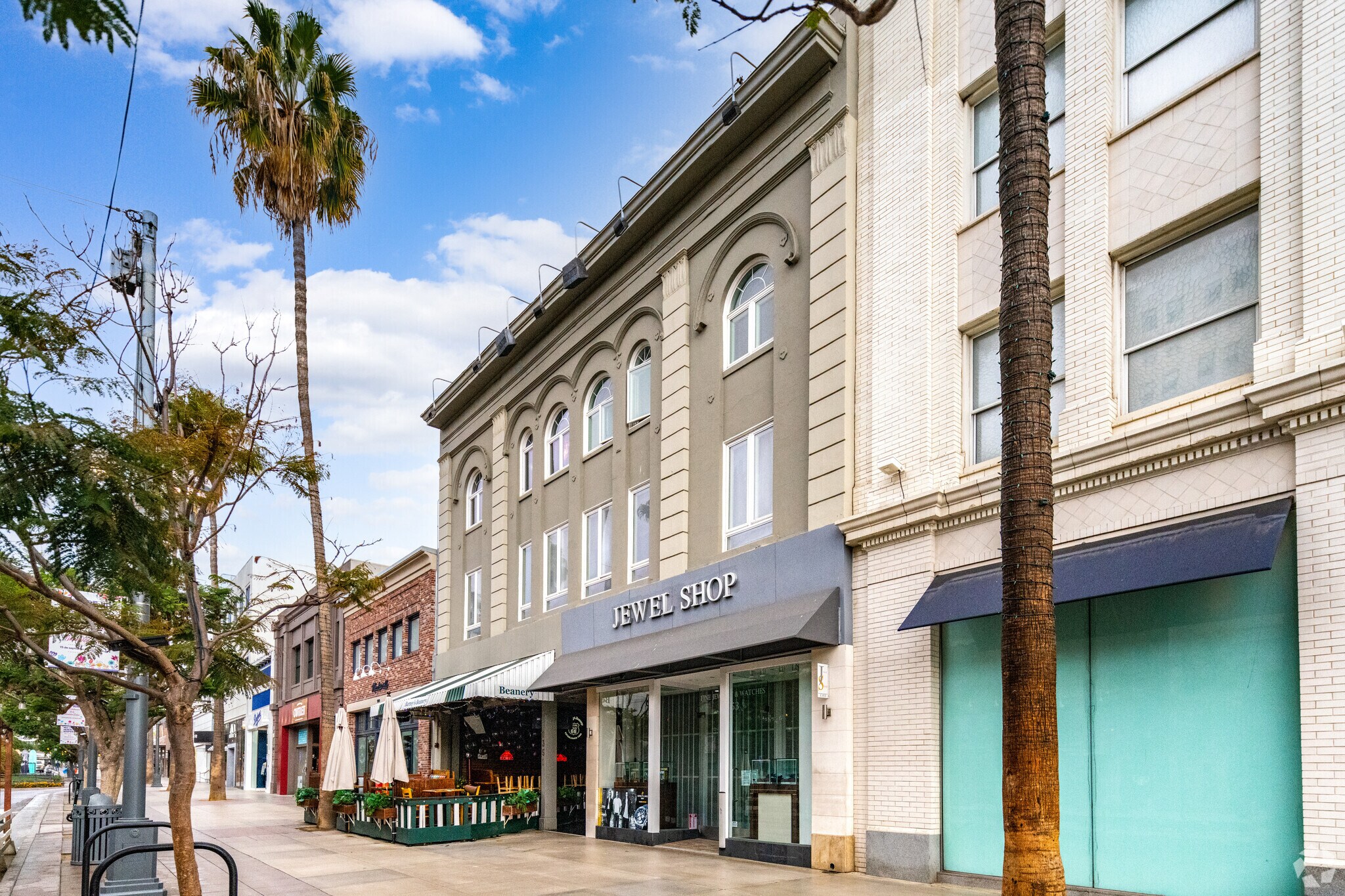 1351-1353 3rd Street Promenade, Santa Monica, CA to rent Primary Photo- Image 1 of 26