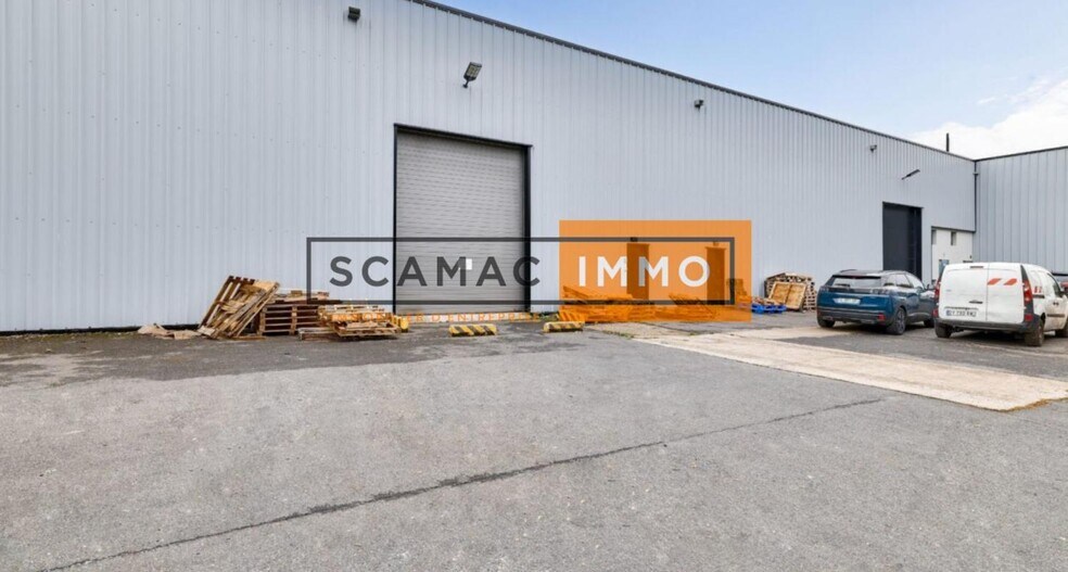 Industrial in Villeneuve-la-Garenne to rent - Building Photo - Image 2 of 5