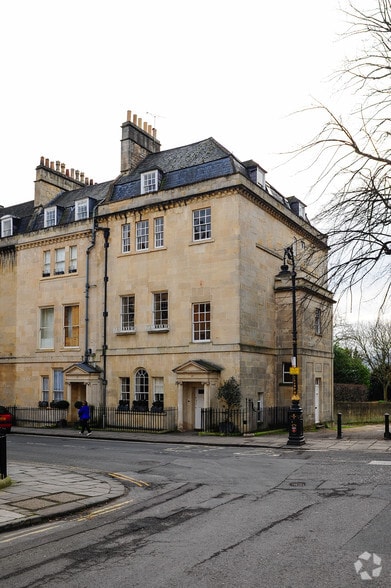 18 Brock St, Bath to rent - Primary Photo - Image 1 of 7