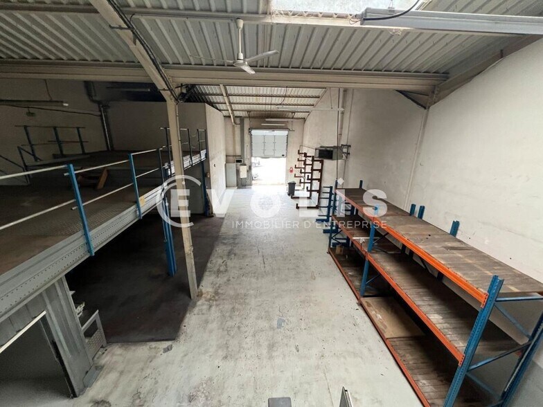 5 Avenue Lionel Terray, Meyzieu for sale - Building Photo - Image 2 of 15