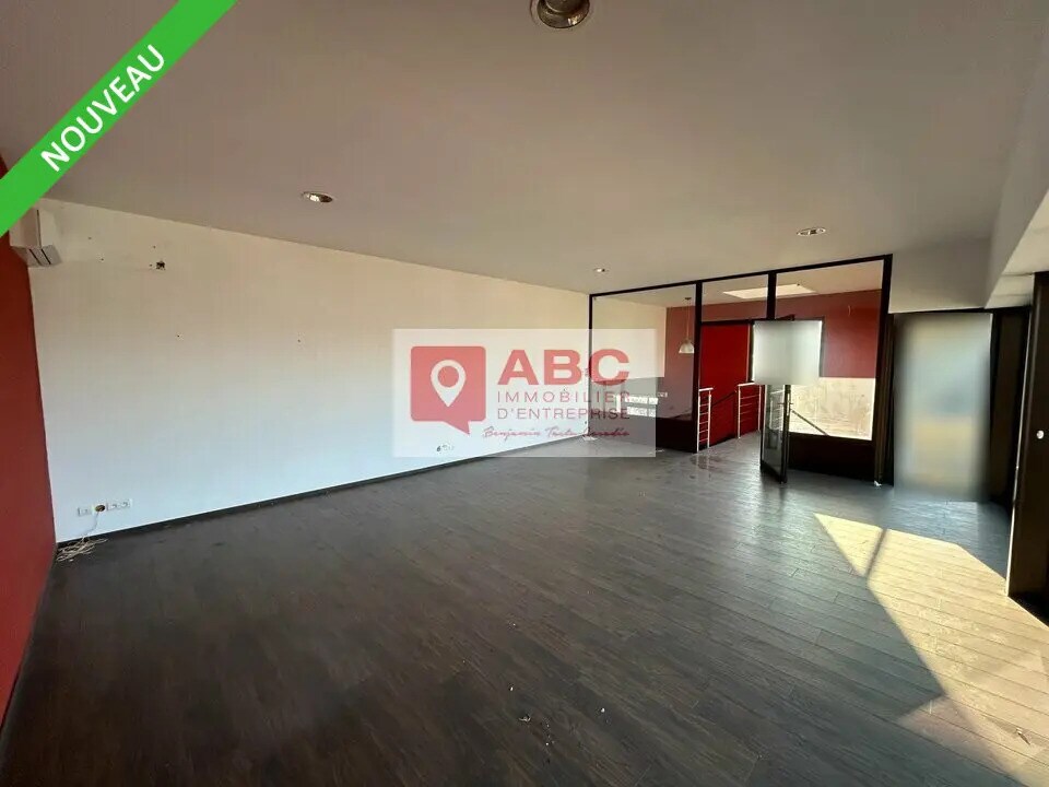 Location Local d'activités 1 080 m² - Photo 1