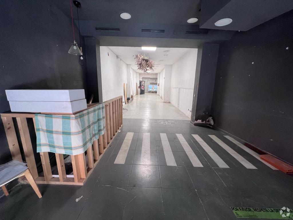 Madrid, MAD 28012 - Unit Puerta IZ, Esc. 1 -  - Interior Photo - Image 1 of 12