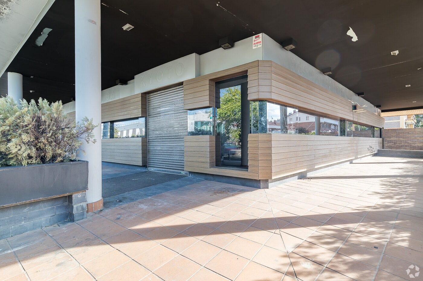 Retail in Collado Villalba, Madrid to rent Interior Photo- Image 1 of 39
