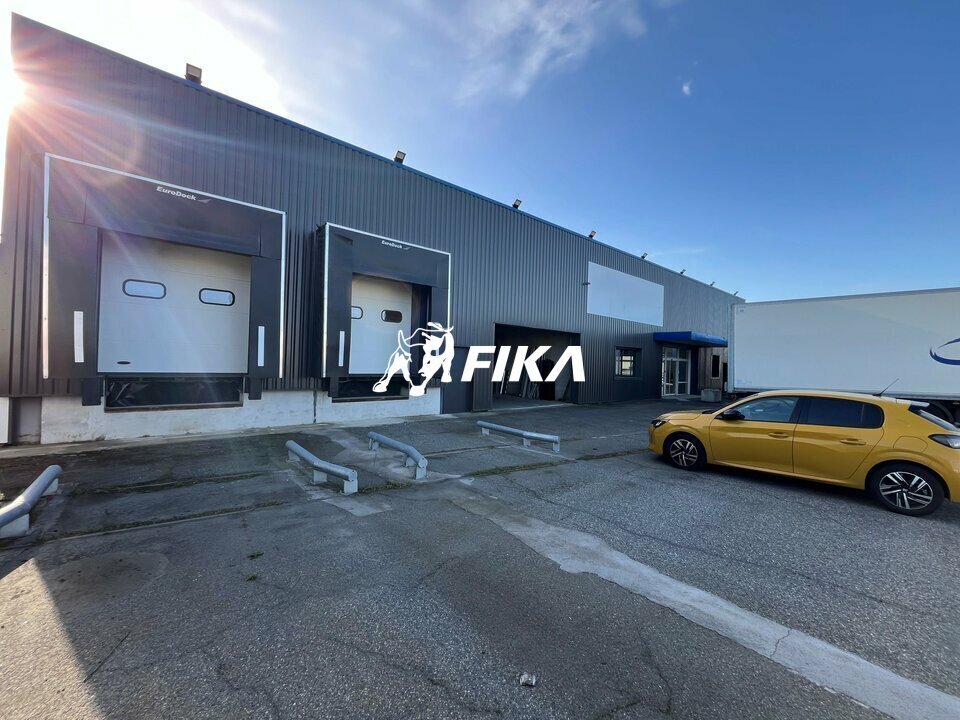 Light Industrial in Toulouse for sale Building Photo- Image 1 of 12