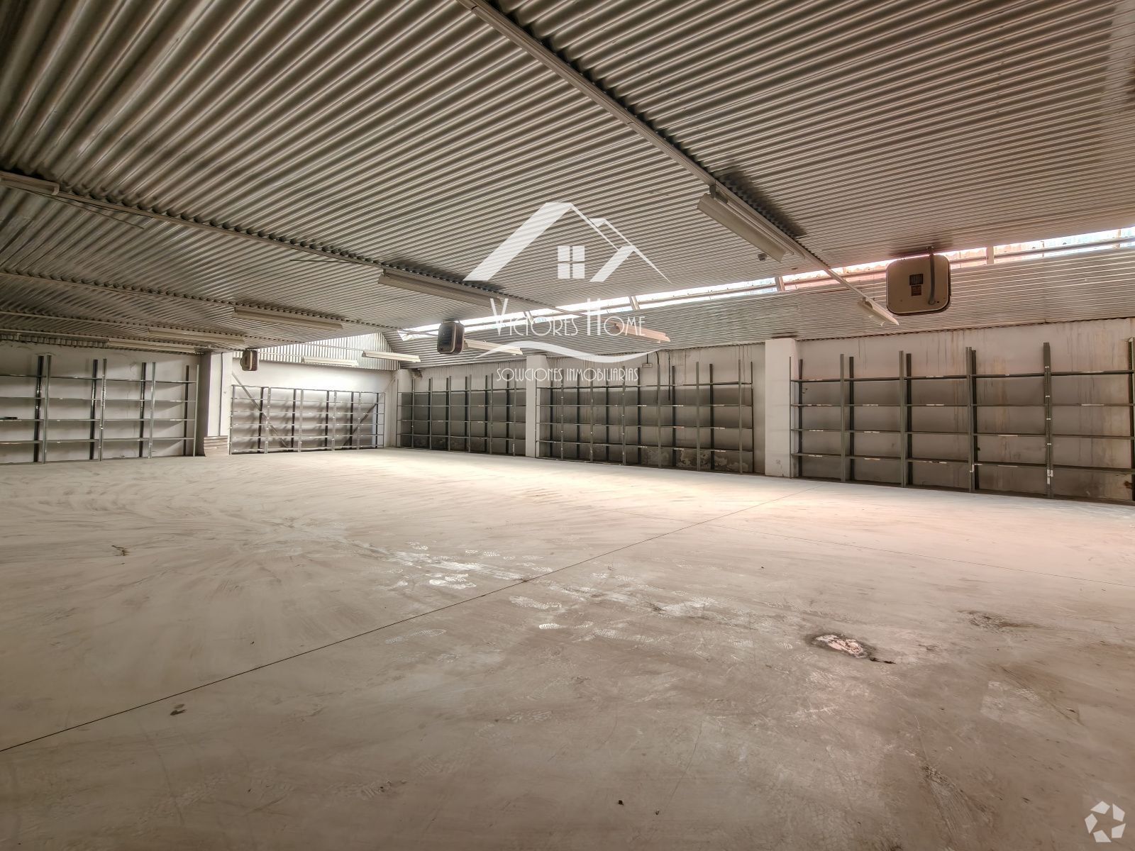 Industrial in Madrid, Madrid to rent Interior Photo- Image 1 of 2