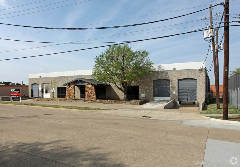 11221-11225 Gemini Ln, Dallas, TX for sale - Primary Photo - Image 1 of 1