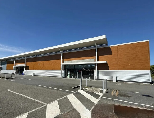 Location Commerce 476 m²
