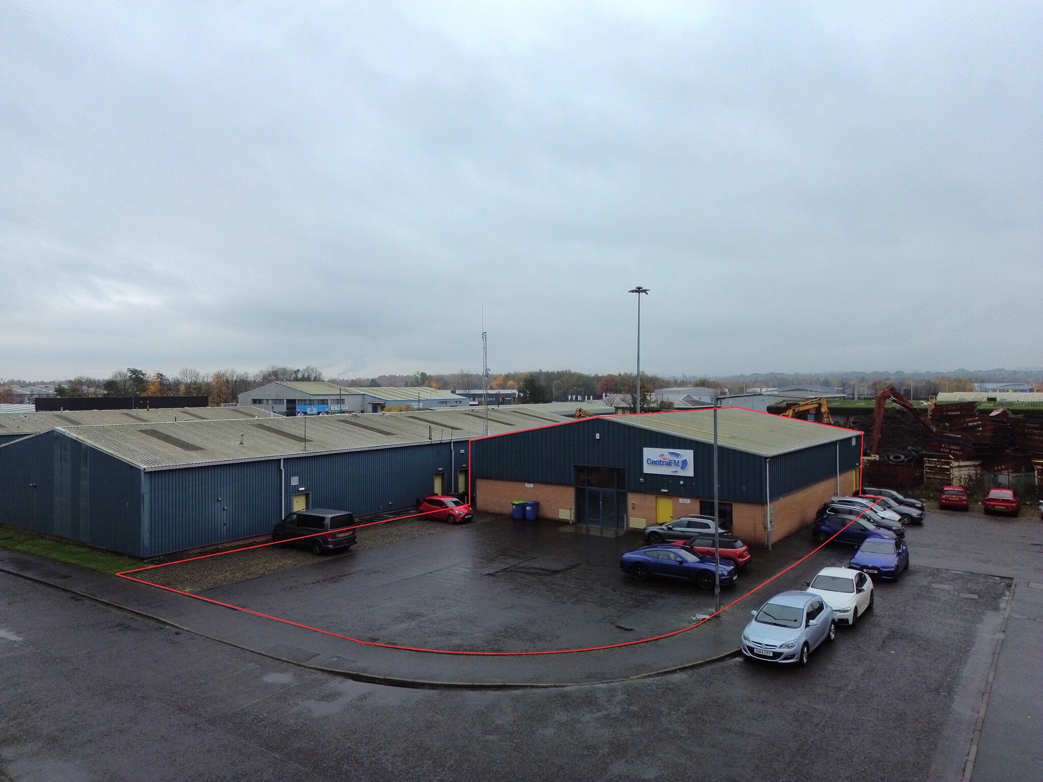 9 Munro Rd, Stirling to rent Building Photo- Image 1 of 7