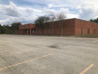 More details for 1800 S Washington St, Beeville, TX - Office for Sale