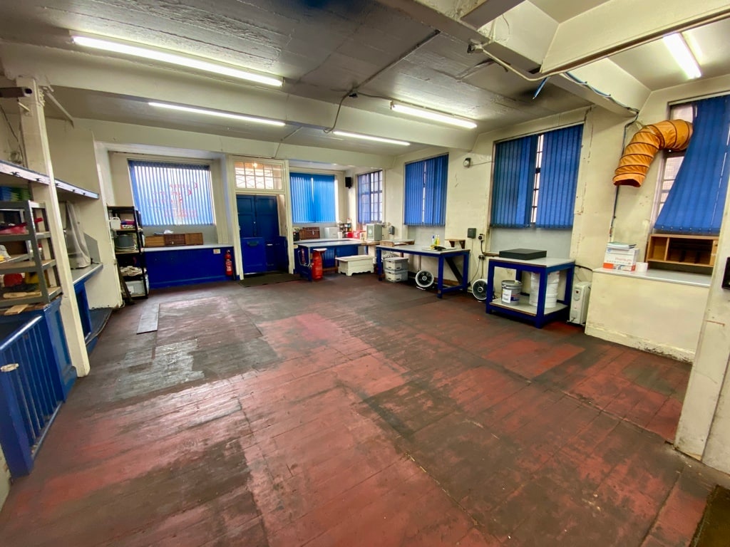 22B Guildford St, Luton to rent Interior Photo- Image 1 of 3