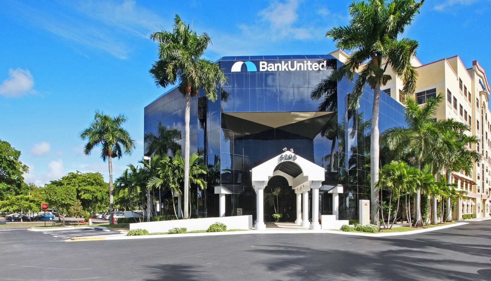 5295 Town Center Rd, Boca Raton, FL 33486 - BankUnited Building