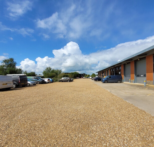 Fenton Way, Chatteris to rent - Building Photo - Image 3 of 4