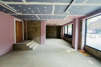 91-95 Tower Bridge Rd, London to rent Interior Photo- Image 2 of 5