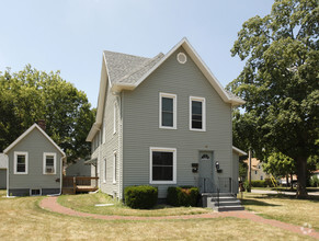 233 N Martin Luther King Jr Blvd, Lansing, MI for sale Primary Photo- Image 1 of 1