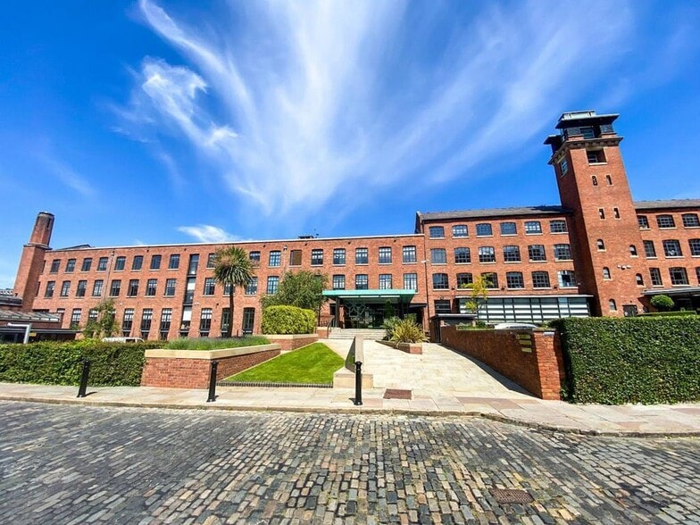 2-4 Castle St, Manchester to rent - Building Photo - Image 2 of 39