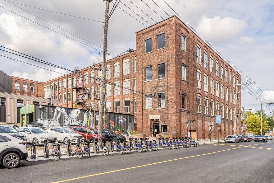 4035 Rue Saint-Ambroise, Montréal, QC for rent - Building Photo - Image 2 of 12