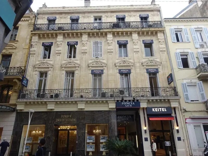 Location Commerce 500 m² - Photo 1