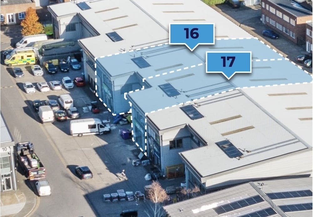 Clock Tower Rd, Isleworth to rent Building Photo- Image 1 of 2