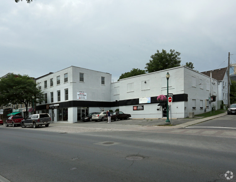 26 King St E, Brockville, ON for rent - Primary Photo - Image 1 of 3