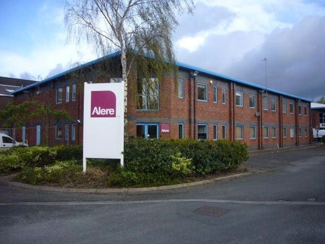 Unit 3 Pepper Rd, Stockport for sale - Primary Photo - Image 1 of 1