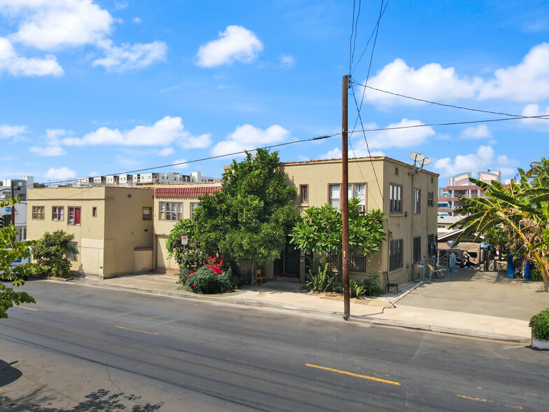 3013 W 11th St, Los Angeles, CA for sale - Primary Photo - Image 1 of 8