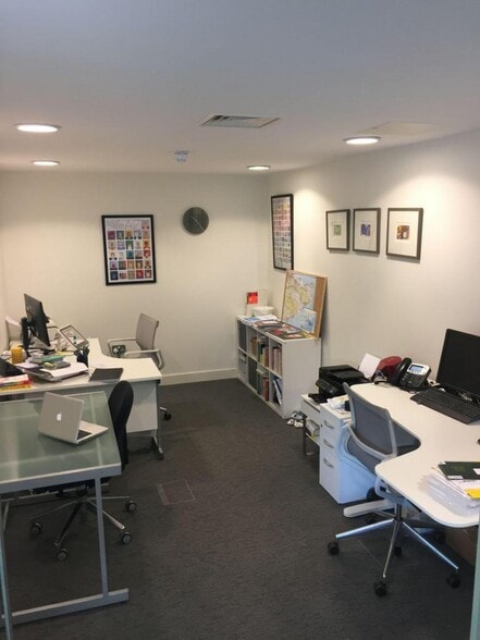 32-40 Tontine St, Folkestone to rent - Interior Photo - Image 3 of 8