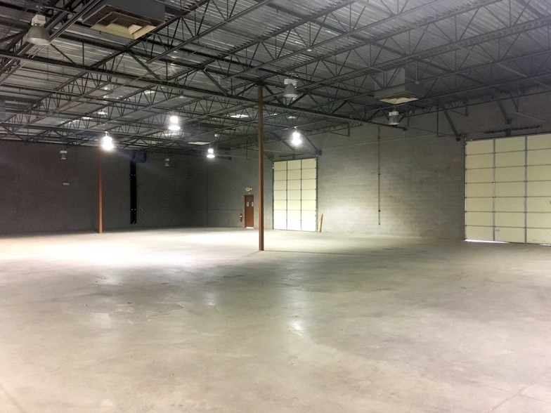 264 S Hamilton Pl, Gilbert, AZ to rent - Building Photo - Image 2 of 16