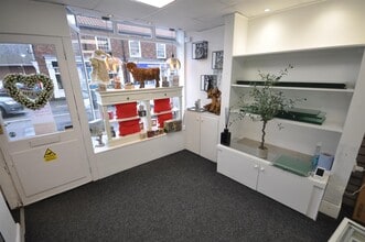 1A Field Rd, Thorne to rent Interior Photo- Image 1 of 7