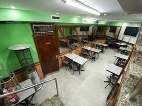 Retail in Barcelona, Barcelona to rent Interior Photo- Image 2 of 3