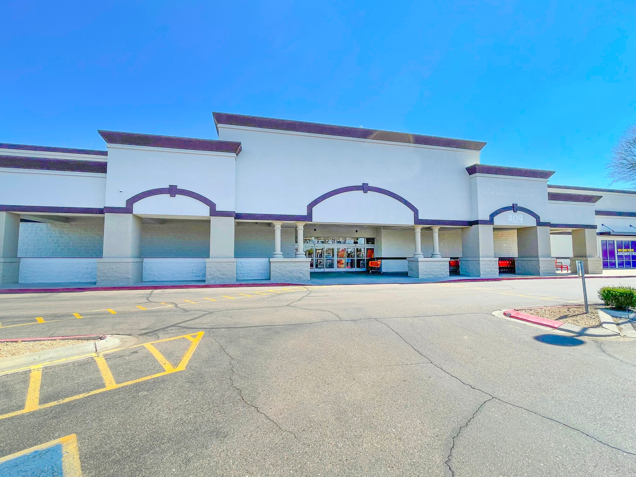 319-409 N Litchfield Rd, Goodyear, AZ to rent Building Photo- Image 1 of 9